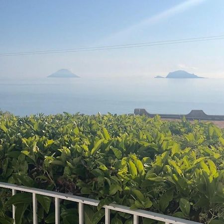 'A Alera Room & Breakfast Malfa  Exterior foto