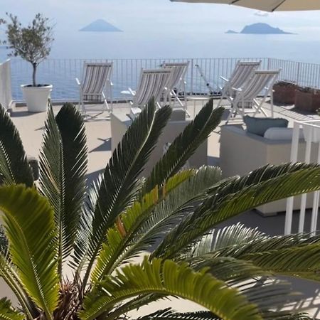 'A Alera Room & Breakfast Malfa  Exterior foto