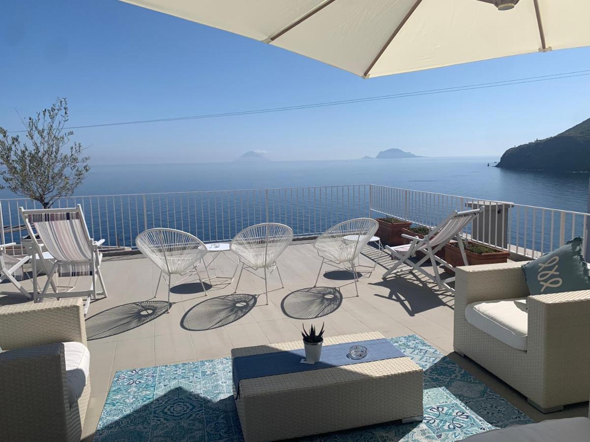 'A Alera Room & Breakfast Malfa  Exterior foto
