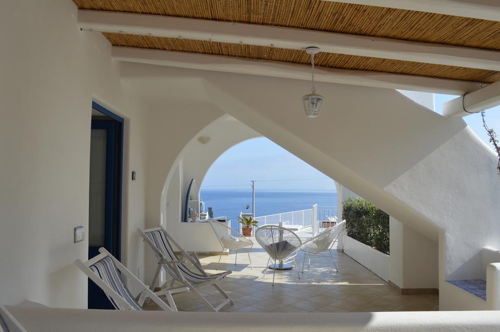 'A Alera Room & Breakfast Malfa  Exterior foto