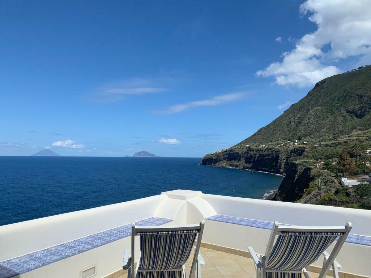 'A Alera Room & Breakfast Malfa  Exterior foto
