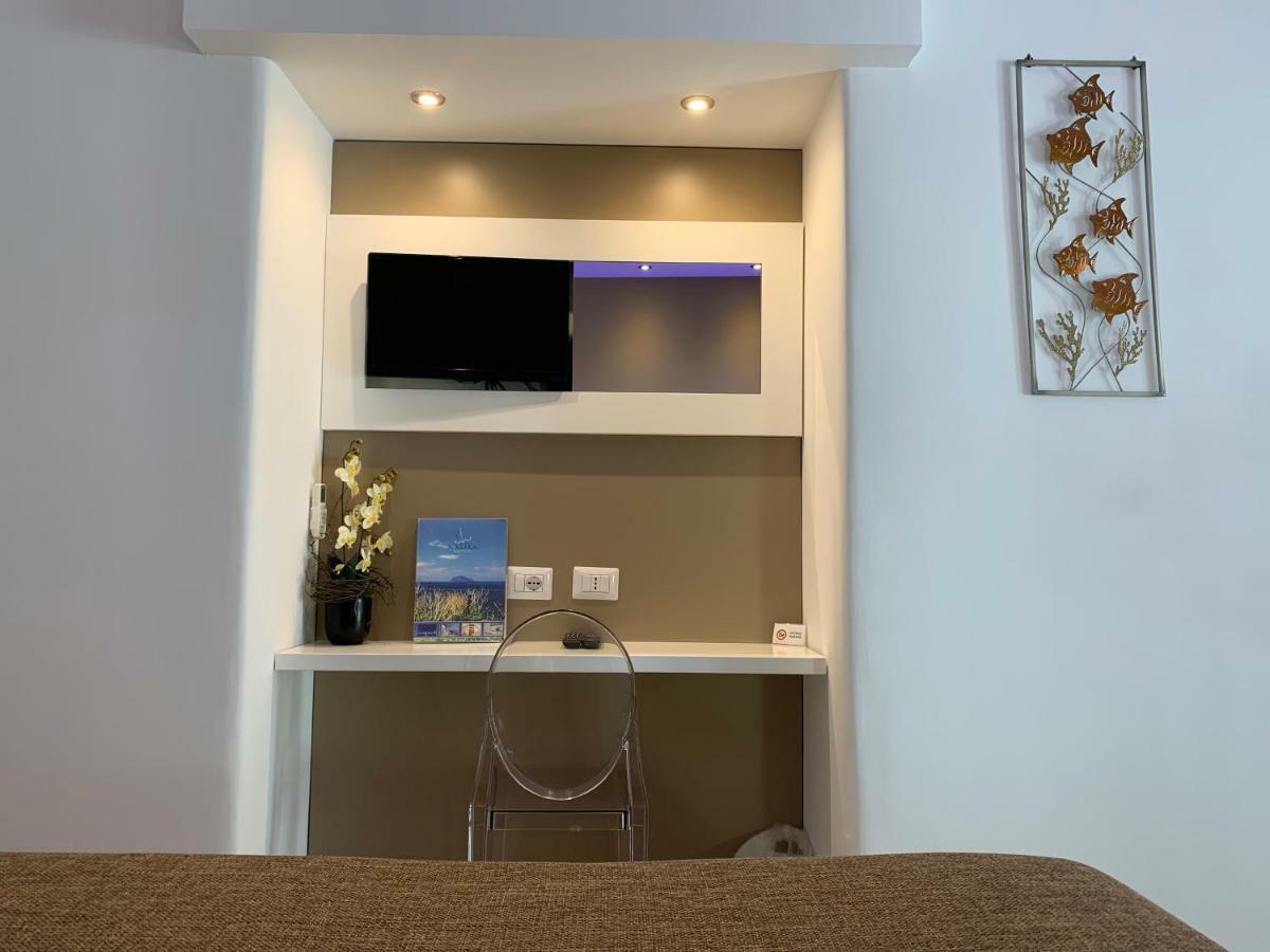 'A Alera Room & Breakfast Malfa  Exterior foto